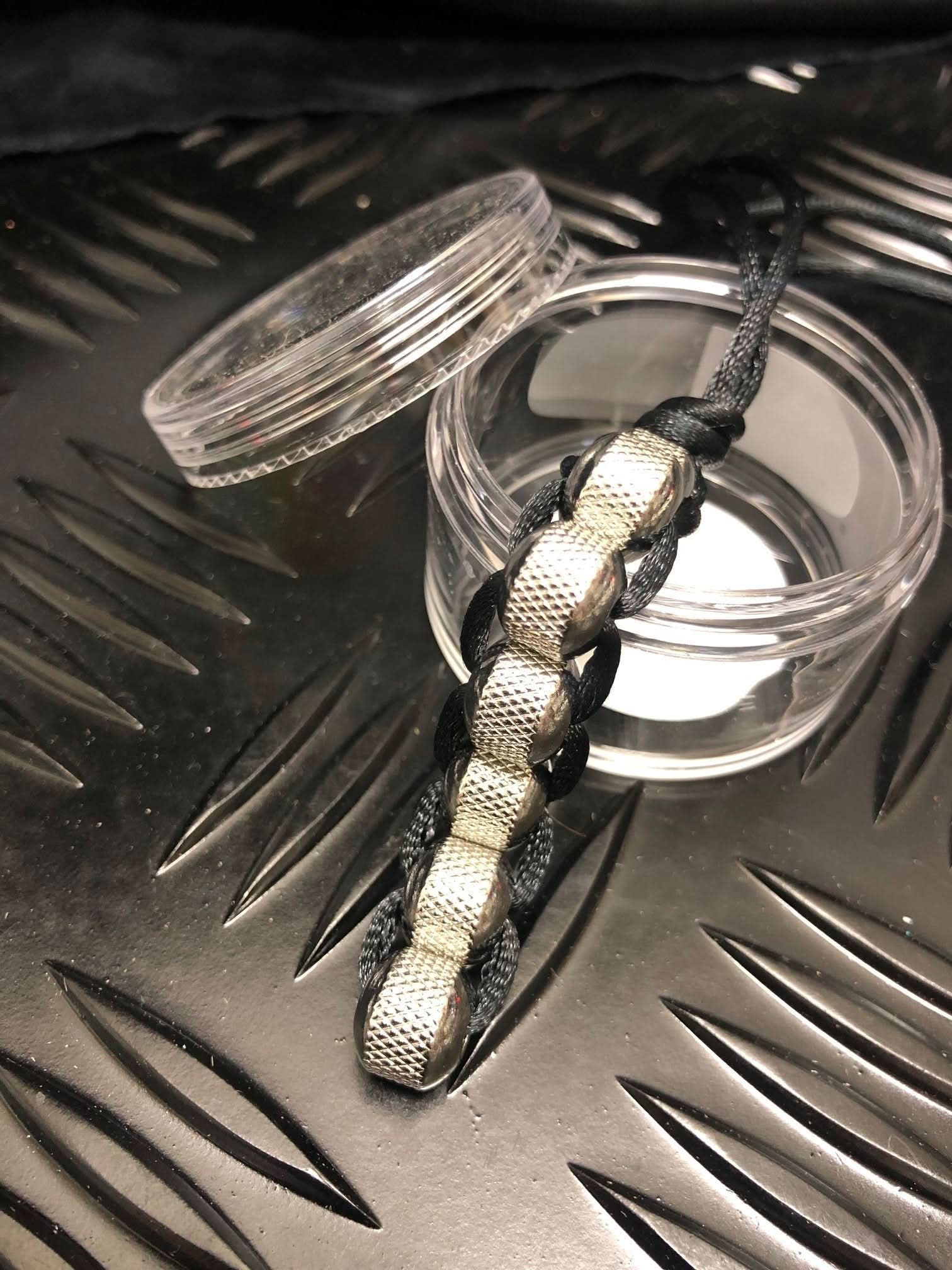 HAND CRUNCHY Caterpillar Fidget by Kaiko - Image 6