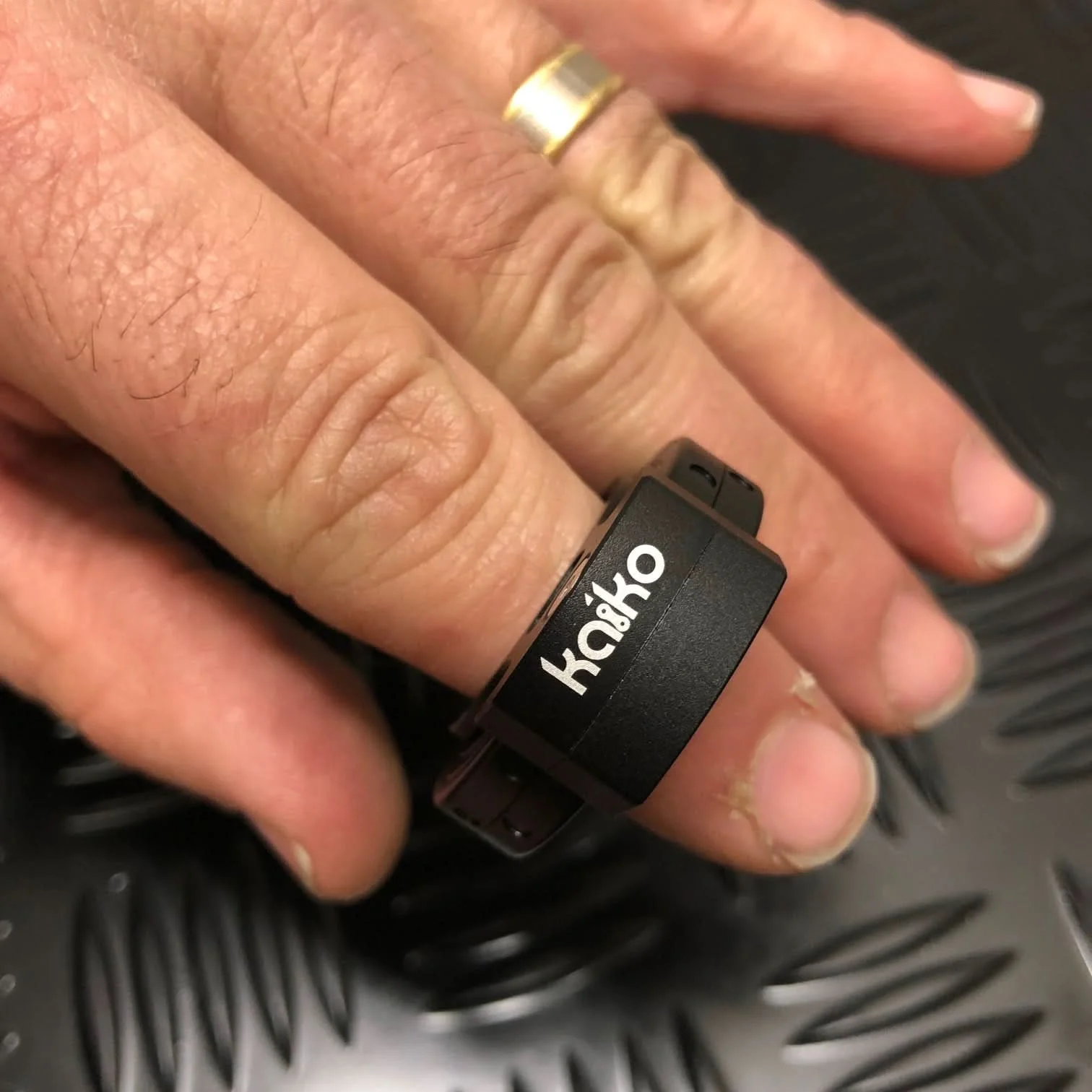 Silver Metal Spinner Ring by Kaiko - Image 4
