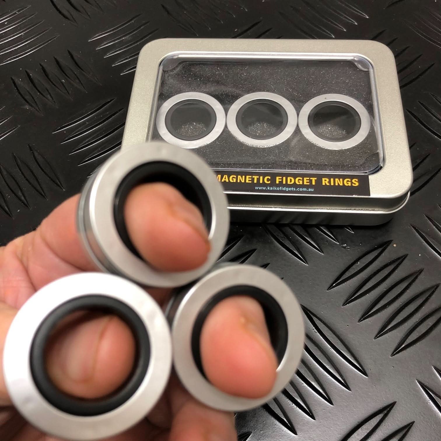Original Magnetic Fidget Rings - Sliver Colour Plastic - Image 16