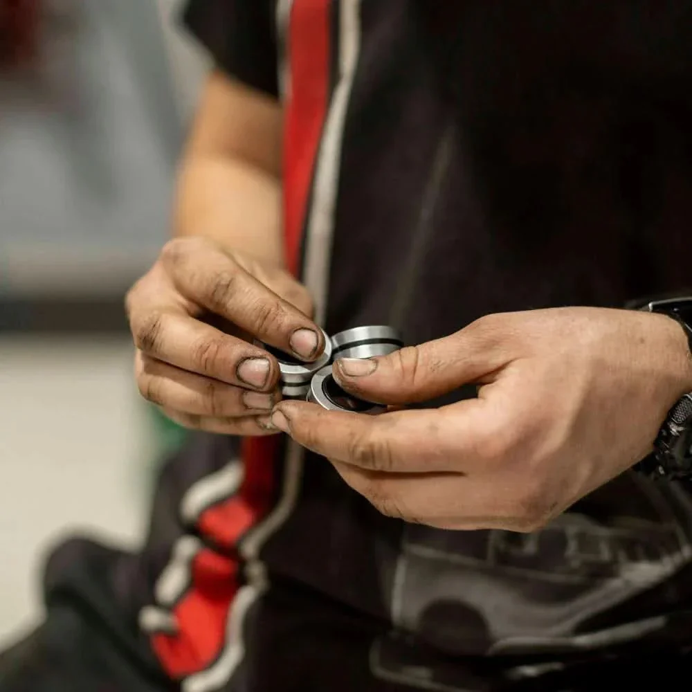 Original Magnetic Fidget Rings - Sliver Colour Plastic - Image 8