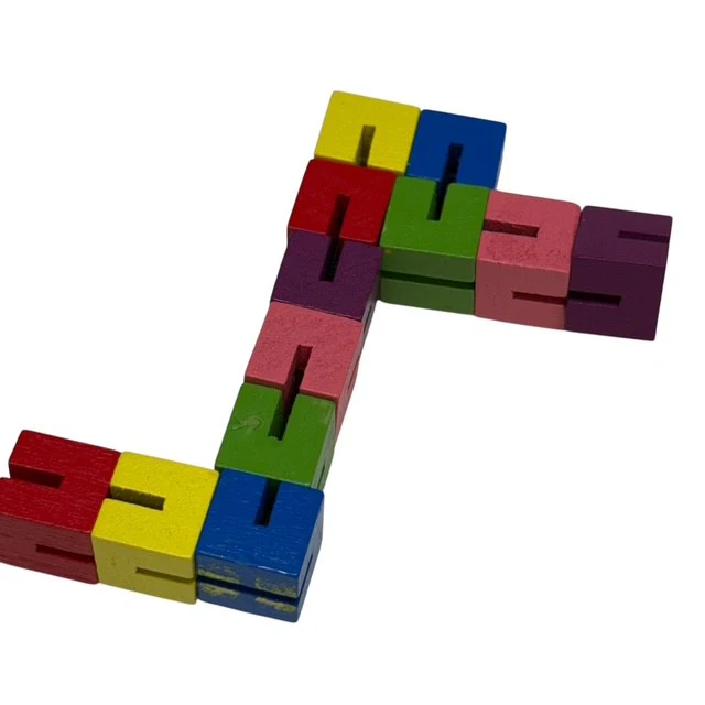 Wooden Fidget - twist and lock - Image 4